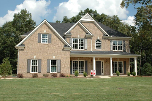 The Ultimate Guide to Selling Your 2-Story House: Tips and Tricks